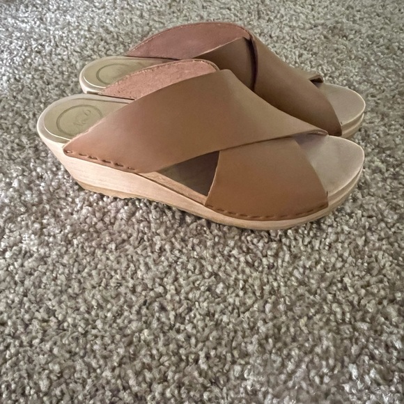 No. 6 frida Clog in palomino 37-7 $290 - Picture 10 of 15